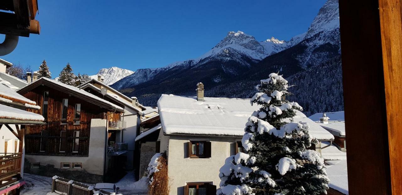 Ferienwohnung Schombrina 127 Scuol Exterior photo