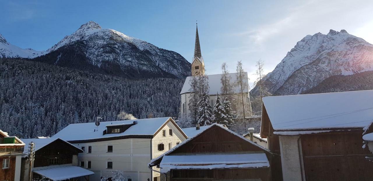 Ferienwohnung Schombrina 127 Scuol Exterior photo