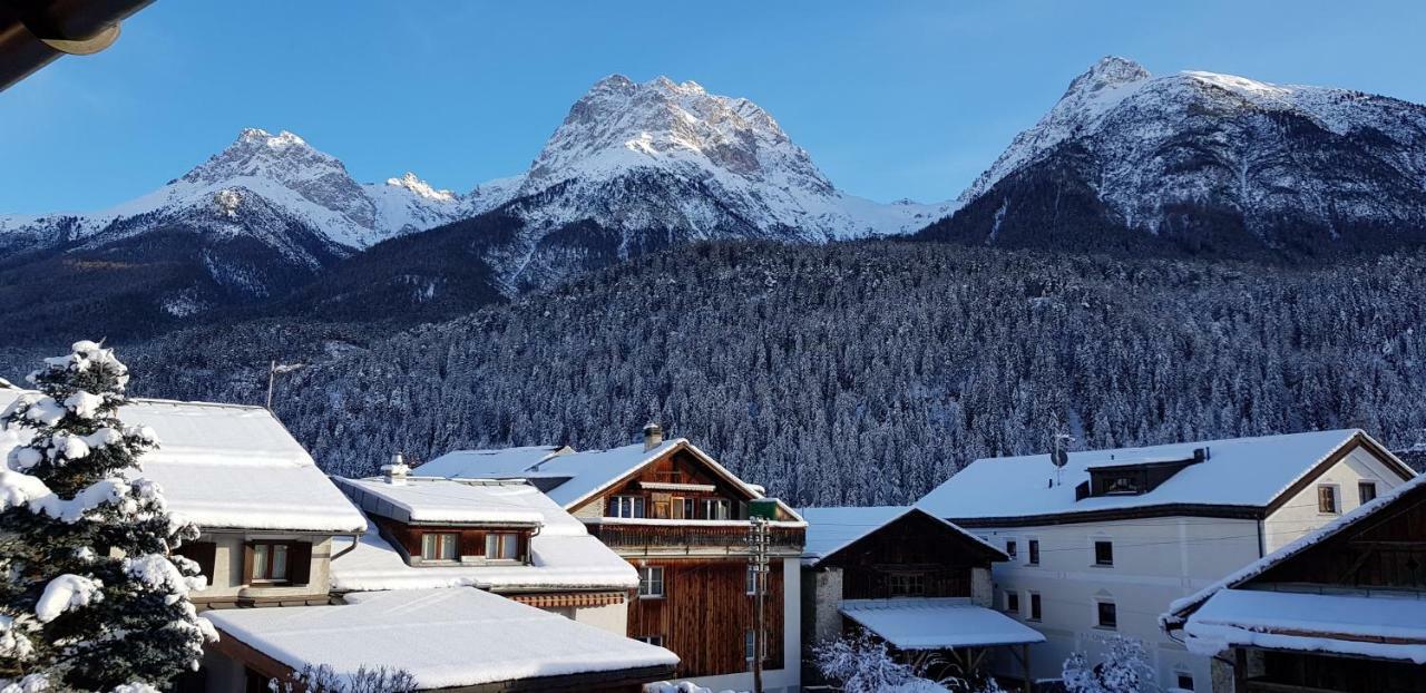 Ferienwohnung Schombrina 127 Scuol Exterior photo